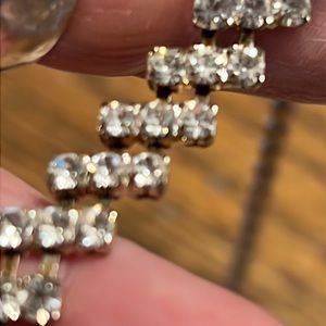 17 inch vintage silver tone and rhinestone necklace pre owned